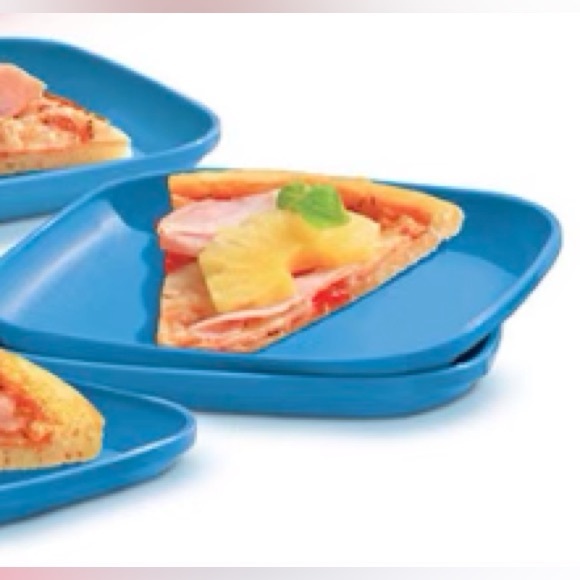 Tupperware Vintage Square Luncheon Plates (Set of 4) - Picture 2 of 4